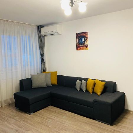 Apartament Cristina Boekarest Buitenkant foto