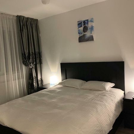 Apartament Cristina Boekarest Buitenkant foto