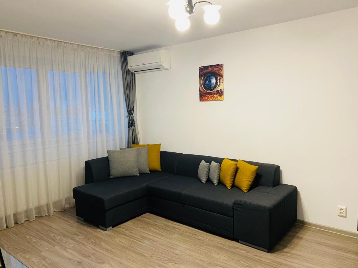 Apartament Cristina Boekarest Buitenkant foto