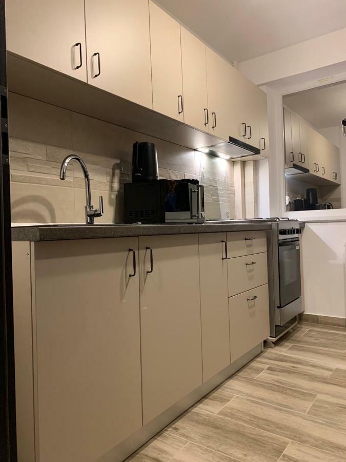 Apartament Cristina Boekarest Buitenkant foto
